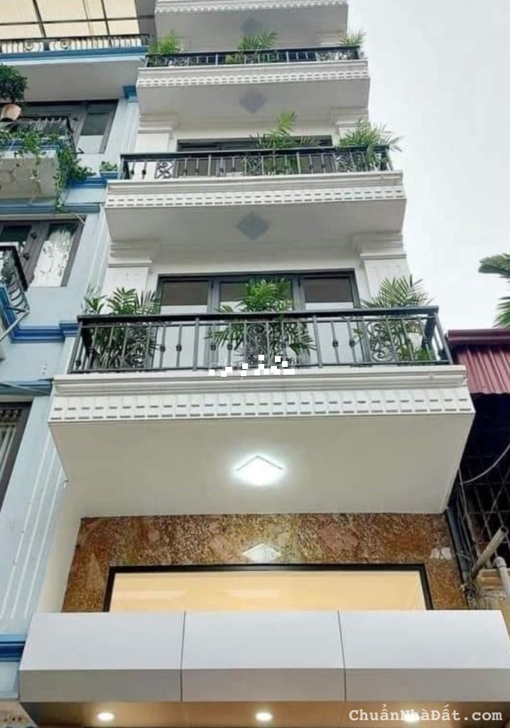 Hẻm xe hơi 119 Nguyễn Văn Cừ Q5 5 tầng 3.5x11m giá 8 tỷ