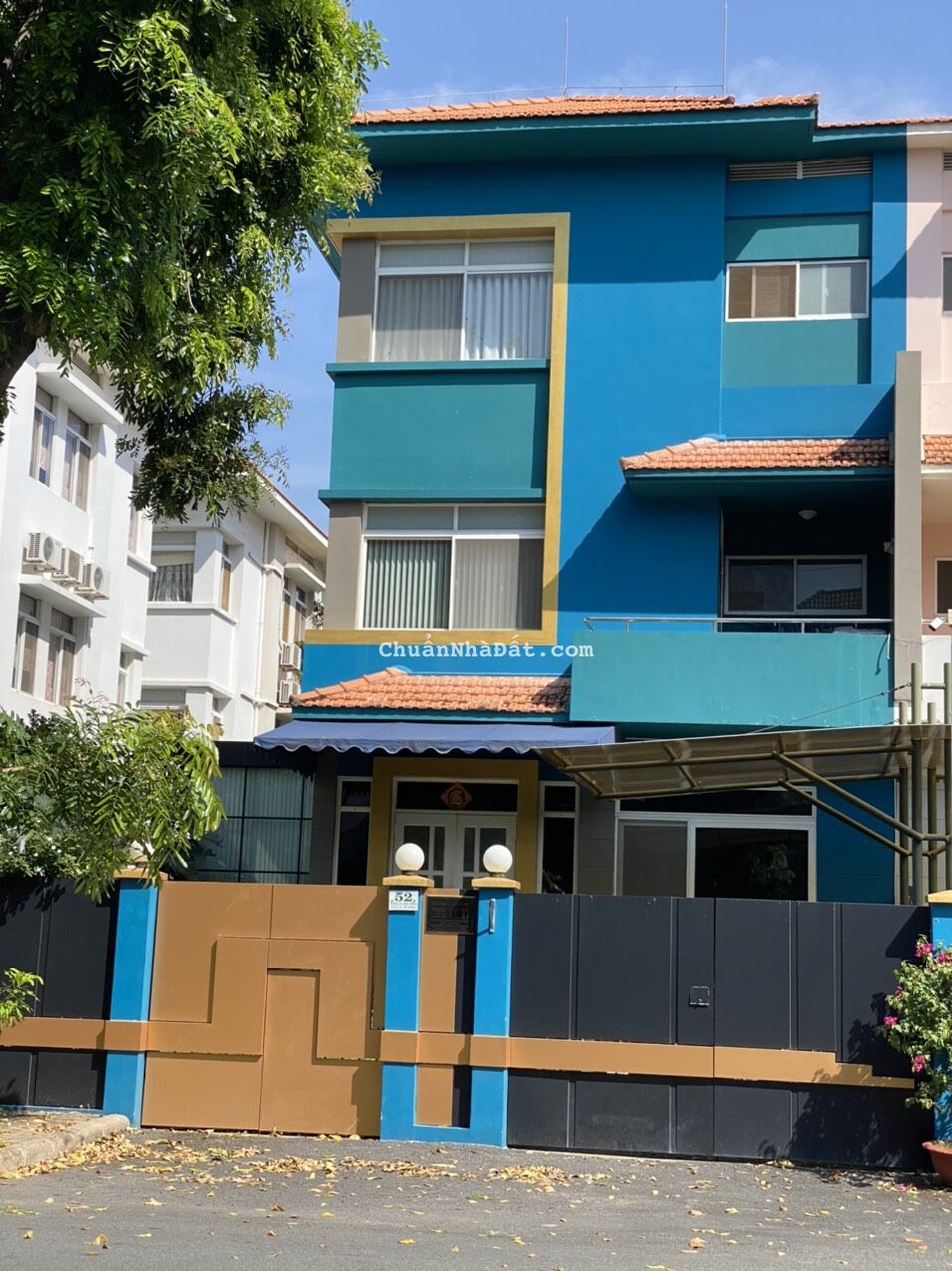 Bán biệt thự Mỹ Quang, PMH, Q7, đường lớn Lý Long Tường, DT 231m2, 79 tỷ 