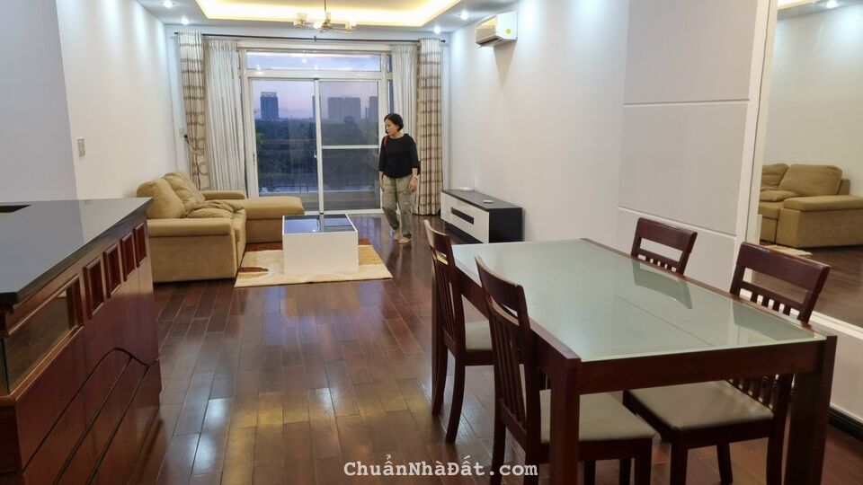 bán căn hộ Green View 106m2, giá 5,4 tỷ, full nội thất, Phú Mỹ Hưng, Q7.