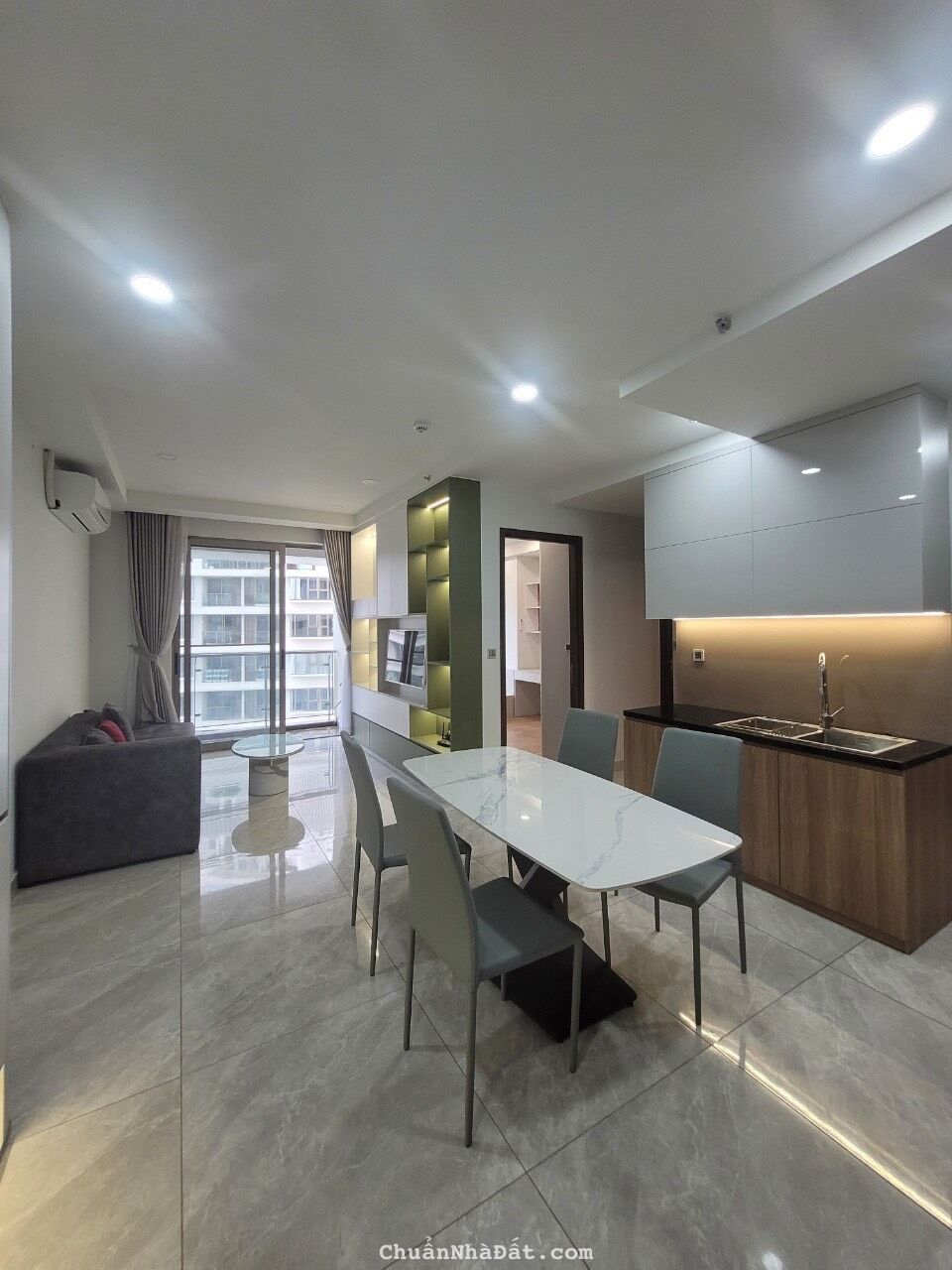 Cho thuê căn hộ Midtown Phú Mỹ Hưng, 80m2, 2 PN, nhà đẹp