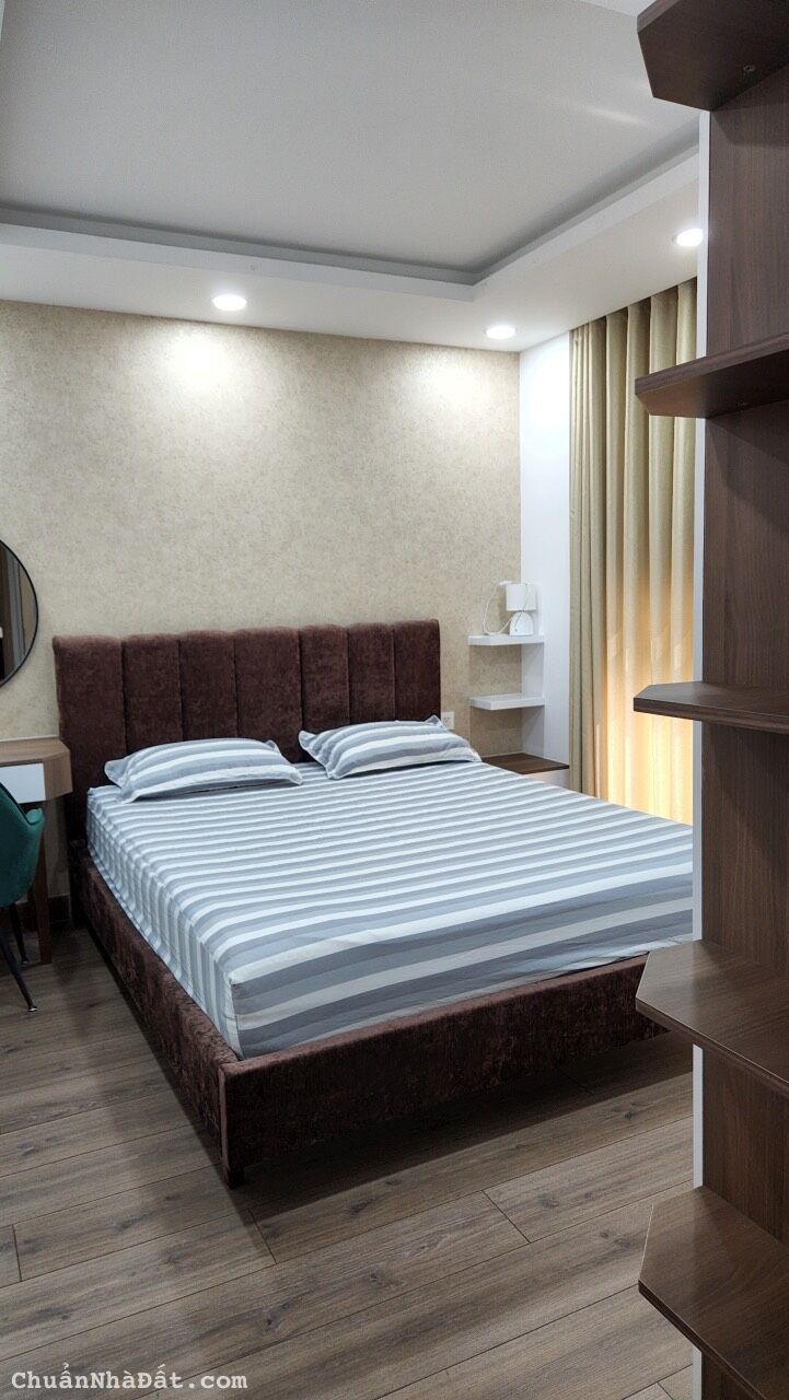 Cho thuê căn hộ Riverpark Premier DT 130m2, nhà đẹp cao cấp giá 50tr/tháng,