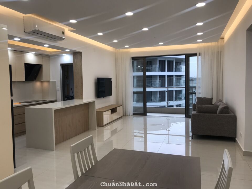 Cho thuê căn hộ Riverpark Premier DT 135m2, nhà đẹp cao cấp