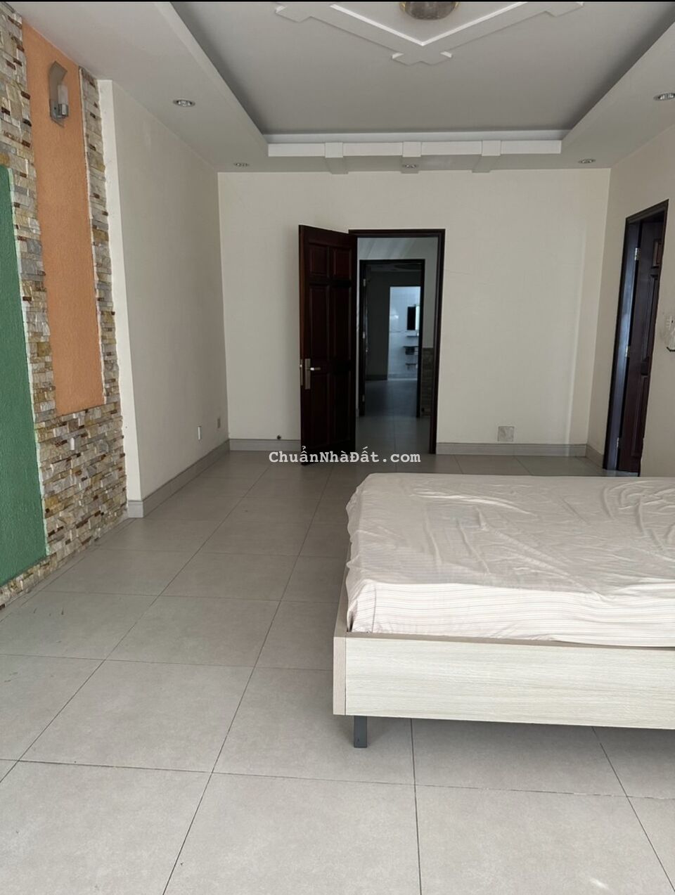 Chính chủ cho thuê nhà phố đường Hoàng Quốc Việt gần Phú Mỹ Hưng DT 6x22m, giá 40 triệu