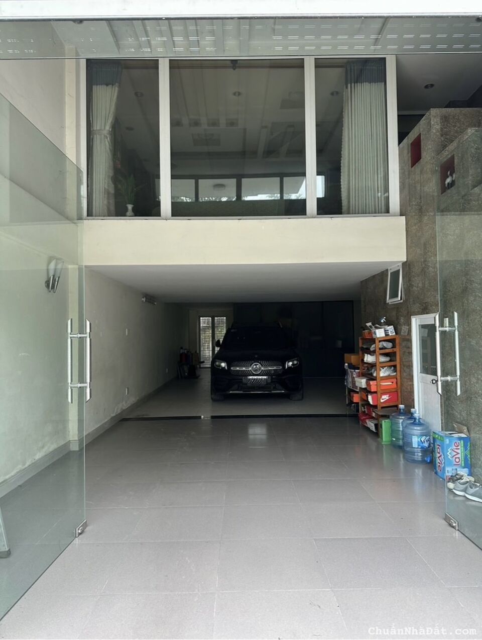 Cho thuê mặt tiền Hoàng Quốc Việt, Quận 7 - phù hợp ở và làm văn phòng