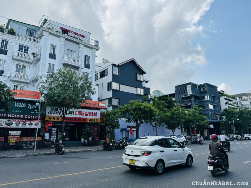 Cho thuê nhà góc Bùi Bằng Đoàn và Hưng Gia 3 giá 200 triệu/tháng. Cho thuê nhà góc Bùi Bằng Đoàn và Hưng Gia 3 giá 200 triệu/tháng.