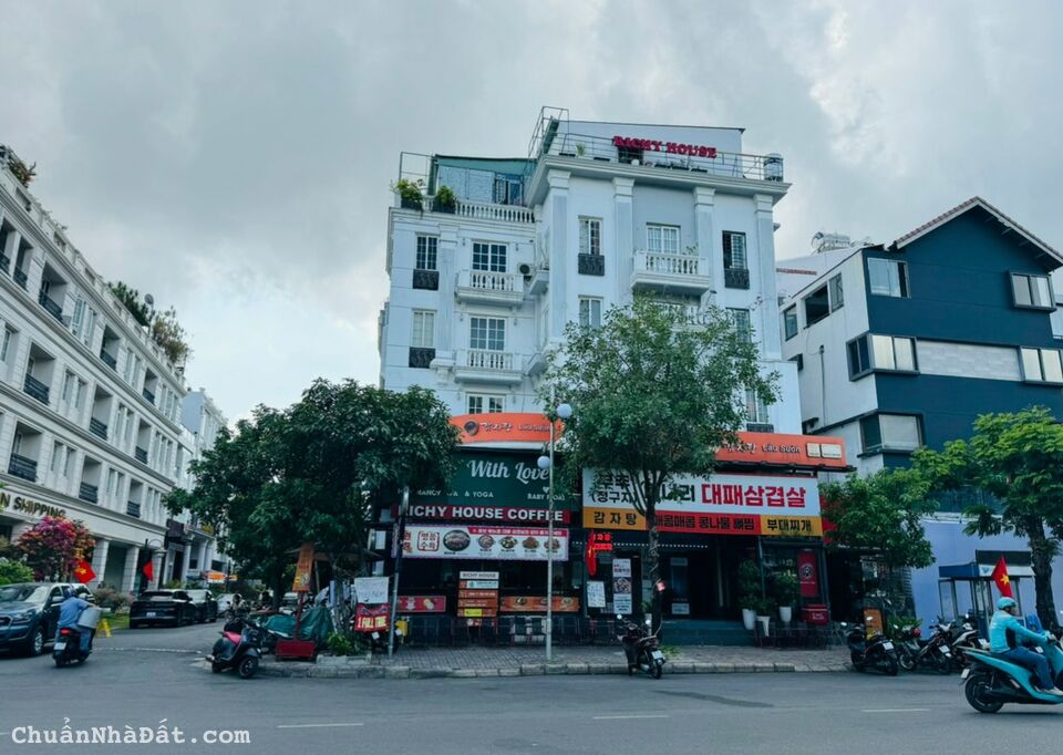 Cho thuê nhà góc Bùi Bằng Đoàn và Hưng Gia 3 giá 200 triệu/tháng. Cho thuê nhà góc Bùi Bằng Đoàn và Hưng Gia 3 giá 200 triệu/tháng.