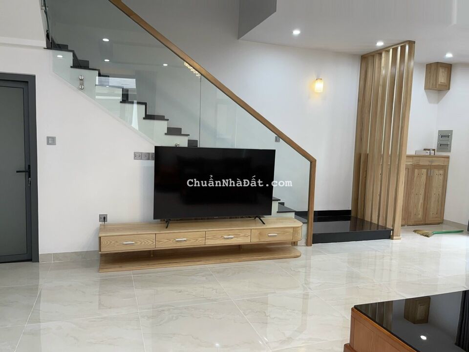 Cho thuê nhà phố Lavila 4PN, 4WC nội thất cao cấp giá 25tr/th Cho thuê nhà phố Lavila 4PN, 4WC nội thất cao cấp giá 25tr/th