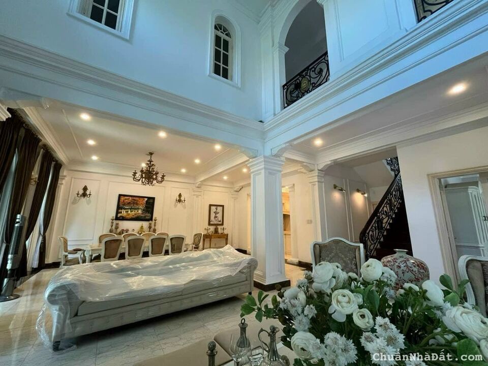 Cho thuê Biệt thự Mỹ Quang Phú Mỹ Hưng Quận 7. Khu cao cấp nhất Cho thuê Biệt thự Mỹ Quang Phú Mỹ Hưng Quận 7. Khu cao cấp nhất