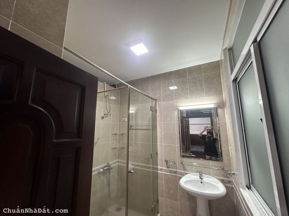 Cho thuê biệt thự Quận 7 giá 32tr/tháng rẻ nhất Phú Mỹ Hưng