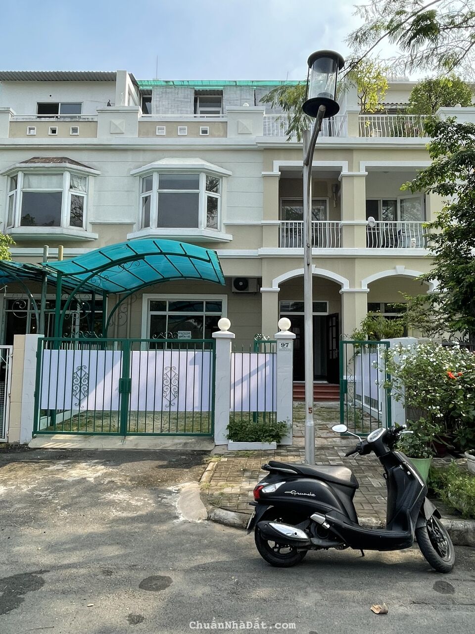 Cho thuê Nhà Biệt thự Mỹ Thái Phú Mỹ Hưng, 7x18m, trệt 2 lầu, giá 1400$/tháng.