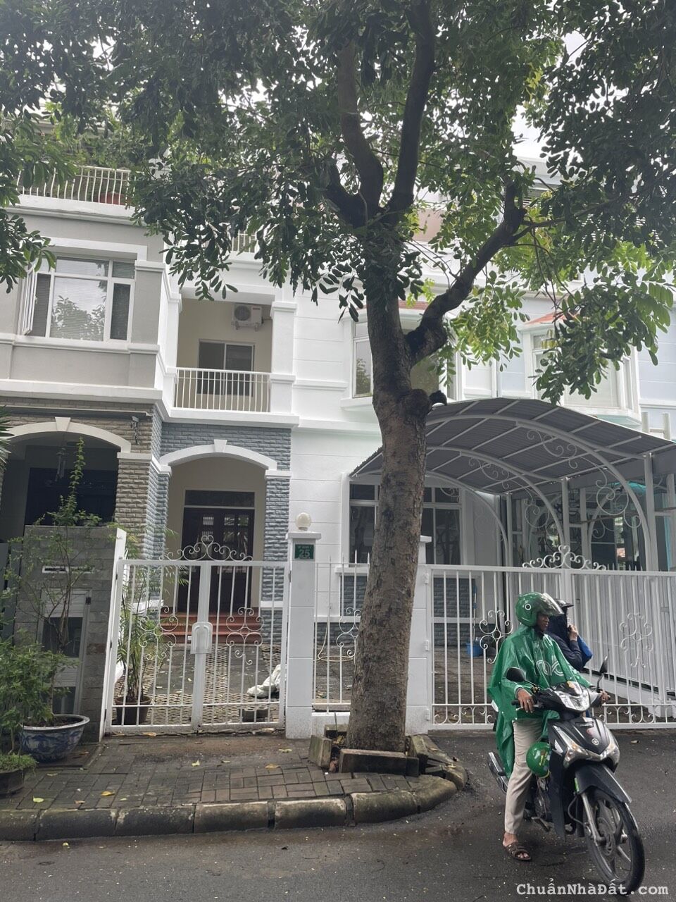 Cần cho thuê gấp biệt thự MỸ GIANG, PMH,Q7 nhà đẹp, giá rẻ nhất tại thời điểm. Cần cho thuê gấp biệt thự MỸ GIANG, PMH,Q7 nhà đẹp, giá rẻ nhất tại thời điểm.