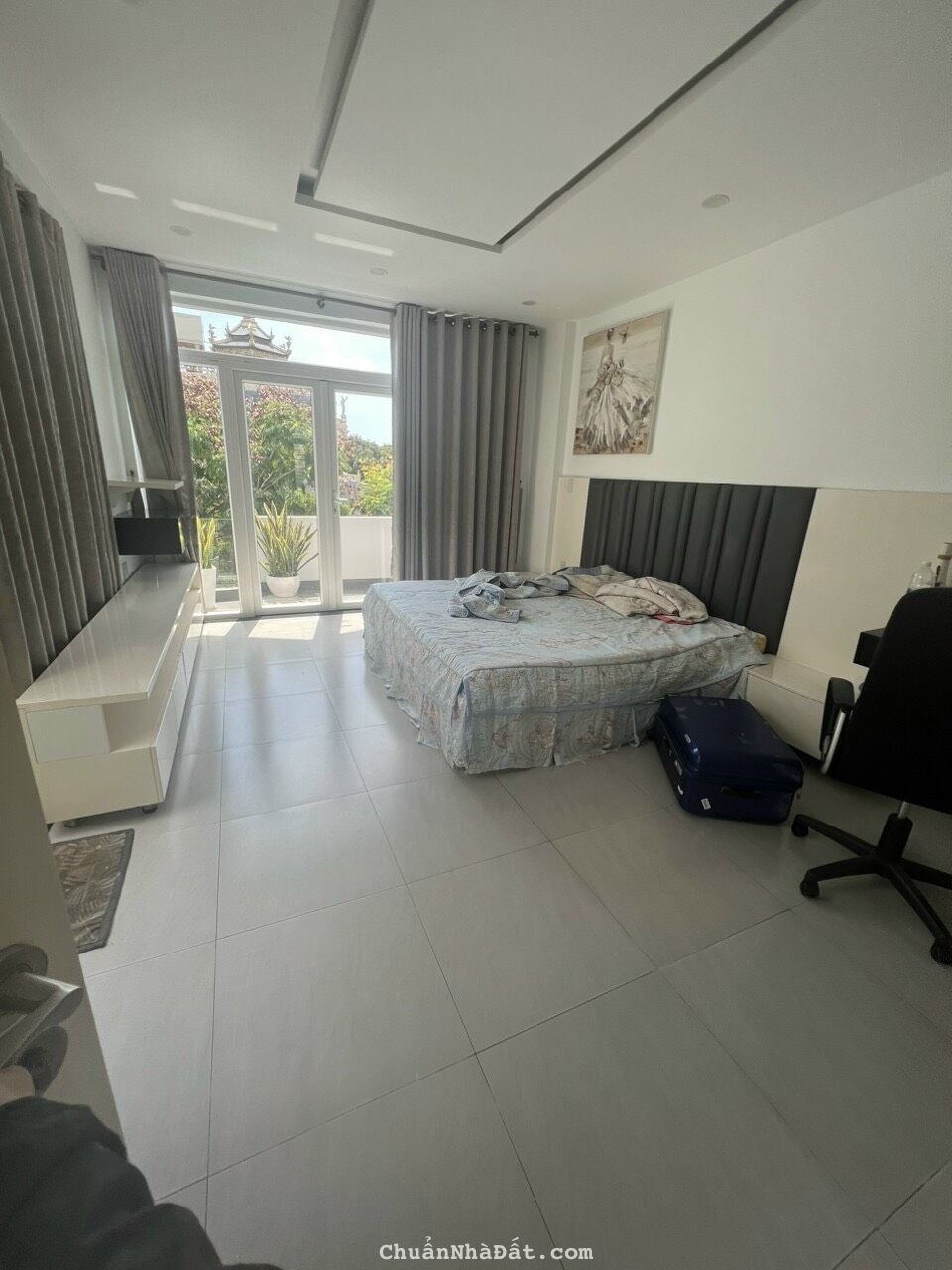 Nhà Phố KDC Sadeco Ven Sông Tân Phong, đường Nguyễn Văn Linh, Q7 - 32 triệu - 126m2