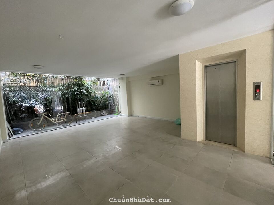 Cần cho thuê mặt bằng trệt lửng nối đi riêng kinh doanh Phú Mỹ Hưng Q7