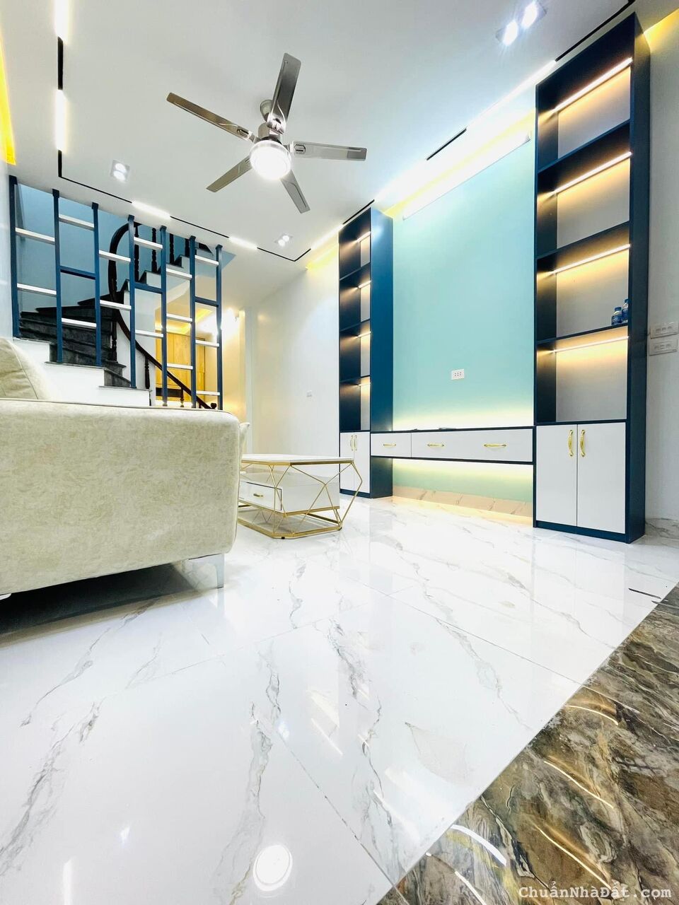 BÁN NHÀ MỚI FULL NỘI THẤT SÁT NGÃ TƯ SỞ - 15M RA Ô TÔ - 3 THOÁNG 30M 4TẦNG - NHỈNH 4TỶ