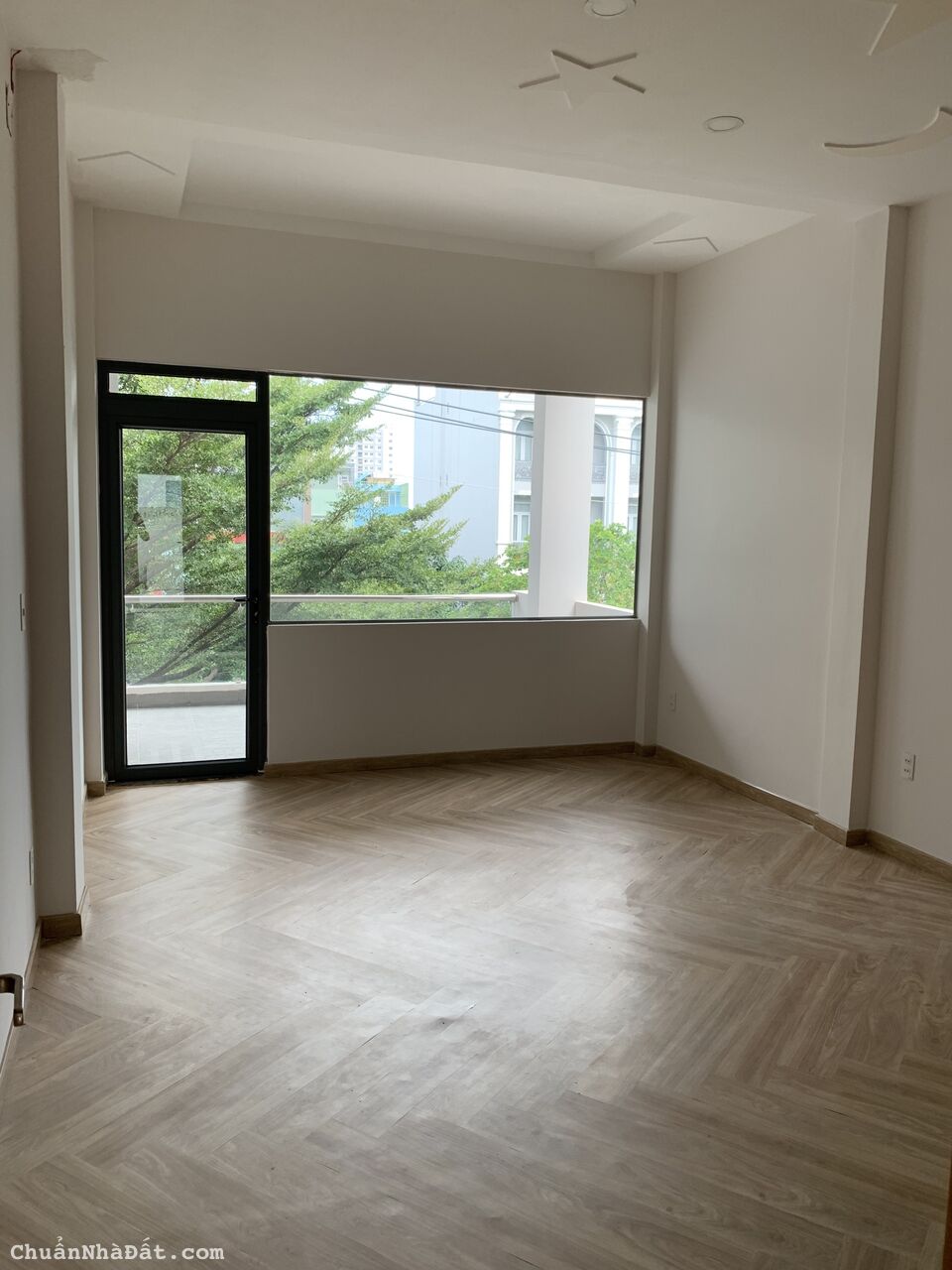 Bán nhà đường số 45 Tân Quy,Quận 7 dt 4x19m, giá 10 tỷ