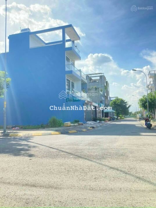 Chính chủ sang nhanh đất nền KDC Lan Phương, TĐ đối diện Coopmart Tam Bình. SR giá nhận nền 2.1tỷ Chính chủ sang nhanh đất nền KDC Lan Phương, TĐ đối diện Coopmart Tam Bình. SR giá nhận nền 2.1tỷ