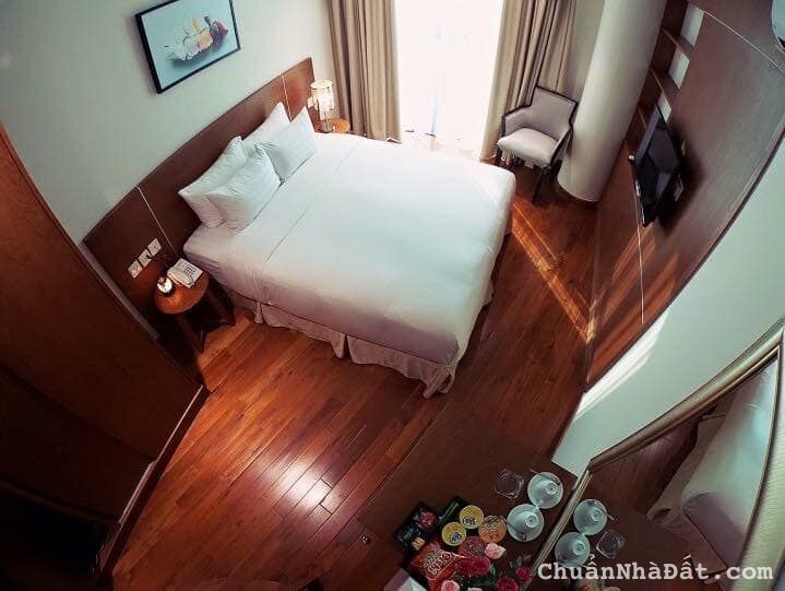 BÁN KHÁCH SẠN 9 TẦNG THANG MÁY- TT HOÀN KIẾM- GẦN MẶT PHỐ -Ô TÔ VÀO NHÀ- HIỆU SUẤT KINH DOANH ĐỈNH.