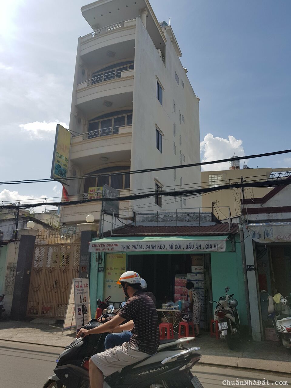 Cho Thuê nhà Mặt tiền đường Trường Sa, P.2, Q.Phú Nhuận, DT: 4,5x13,1, 58,95 m2. 1 trệt 3 lầu.