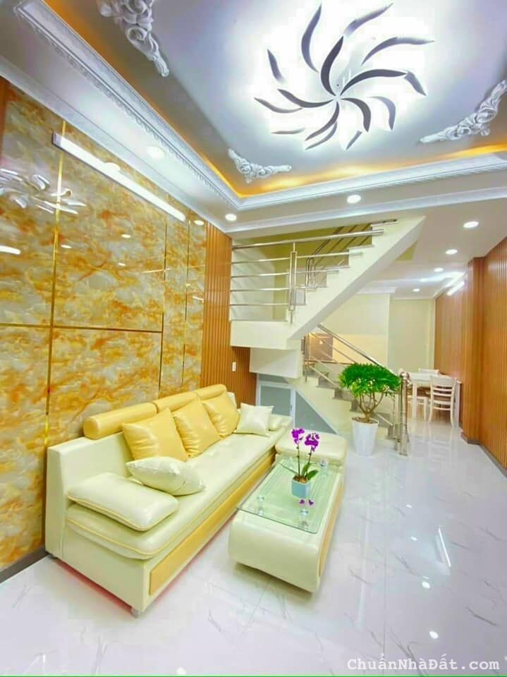 Nhà Phan Đăng Lưu, Phường 3, Quận Bình Thạnh, TP HCM.