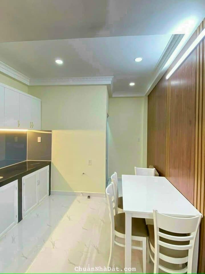 Nhà Phan Đăng Lưu, Phường 3, Quận Bình Thạnh, TP HCM.