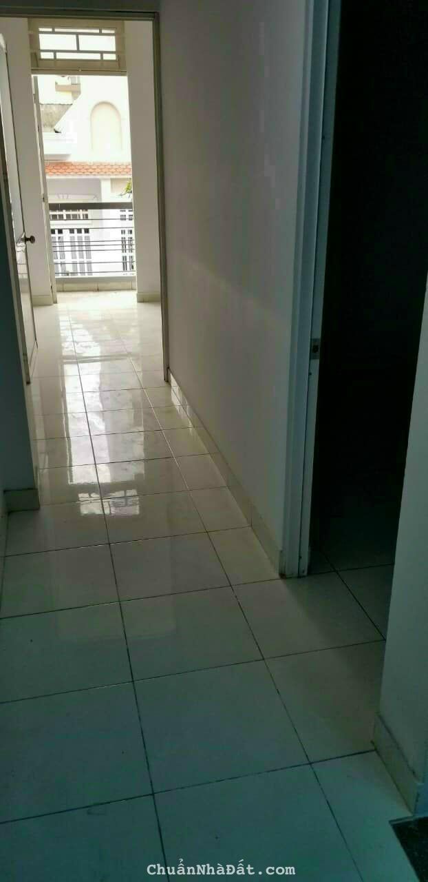 Bán nhà đường Đoàn Văn Bơ P.14 Quận 4. Bán nhà đường Đoàn Văn Bơ P.14 Quận 4.