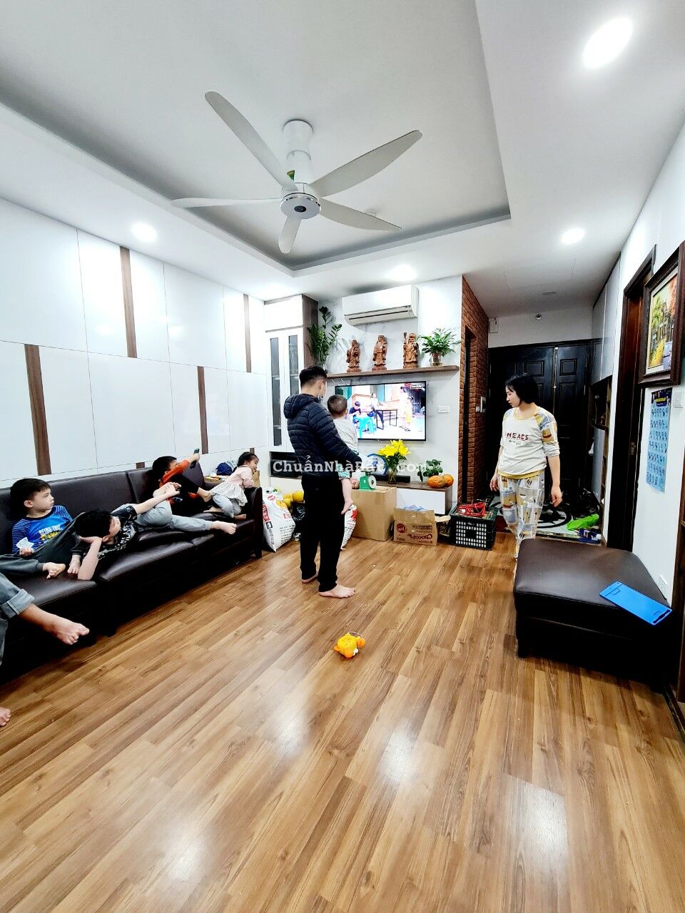 Căn hộ 61m, 2 ngủ, hướng cực mát, tầng trung, chung cư A10 Nam Trung Yên, chỉ hơn 2 tỷ