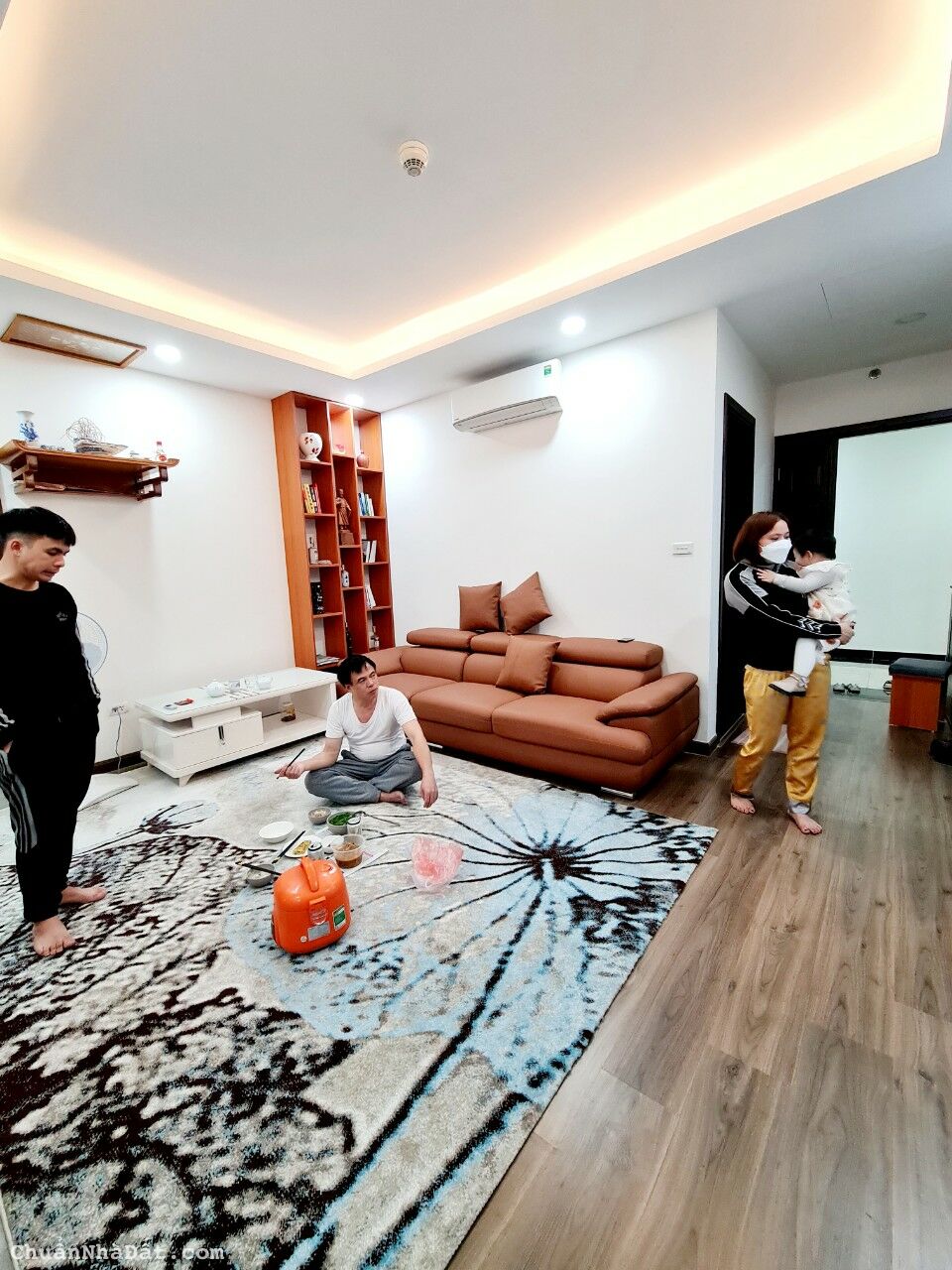 Bán căn hộ CC A10 Nam Trung Yên, DT 72m, 2 ngủ, 2VS, Full nội thất, Slot ô tô, giá bán 3.36 tỷ Bán căn hộ CC A10 Nam Trung Yên, DT 72m, 2 ngủ, 2VS, Full nội thất, Slot ô tô, giá bán 3.36 tỷ