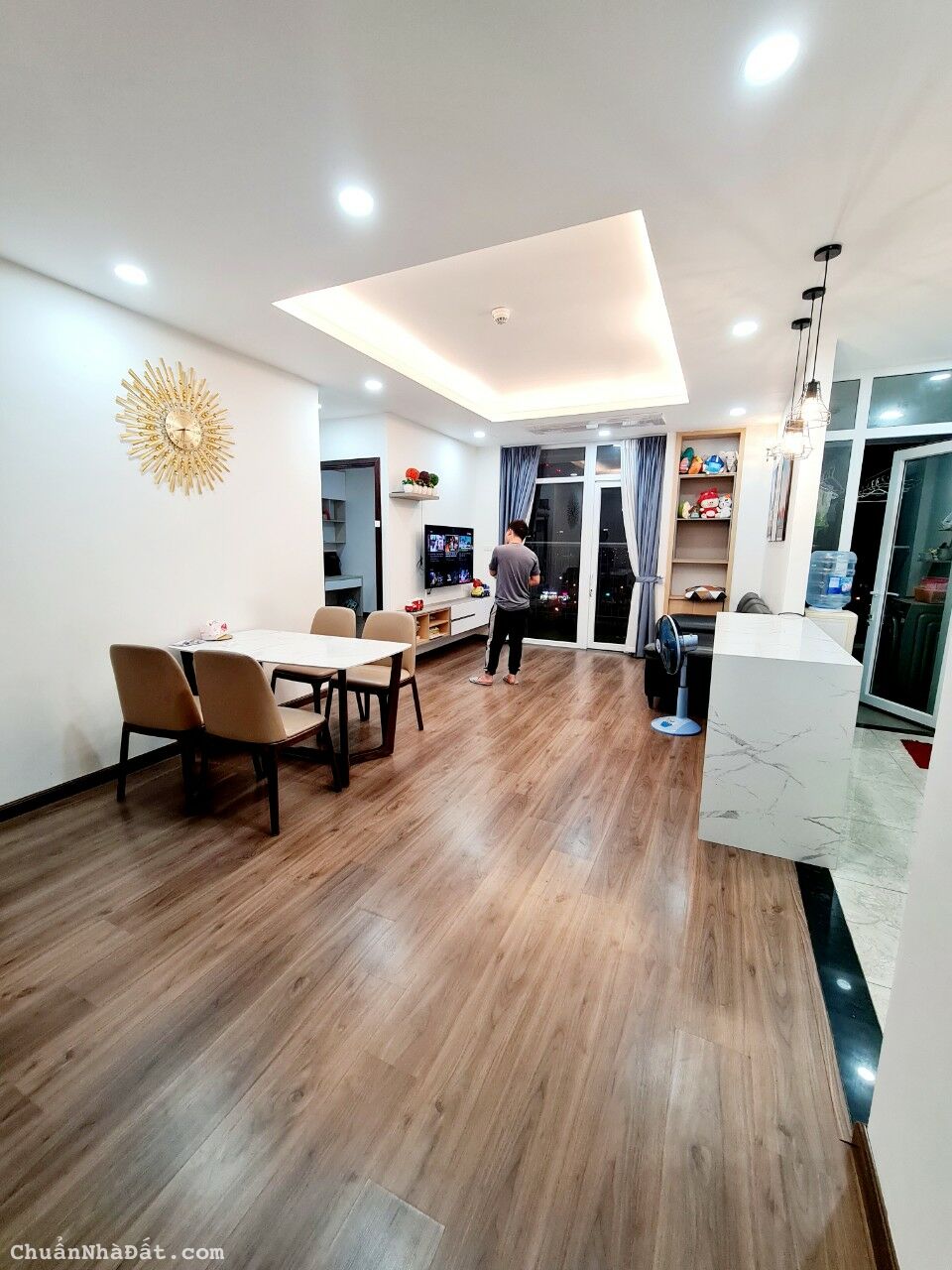 Bán CHCC 3 ngủ, A10 Nam Trung Yên, DT 90m, Lô góc, Full nội thất, nhỉnh 4 tỷ Bán CHCC 3 ngủ, A10 Nam Trung Yên, DT 90m, Lô góc, Full nội thất, nhỉnh 4 tỷ