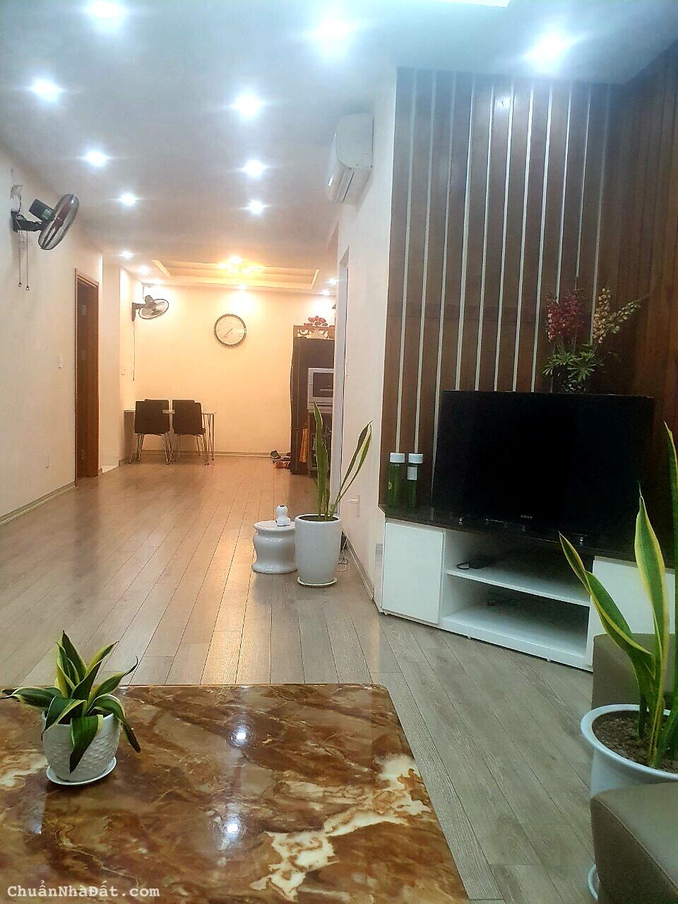 Bán căn 3 ngủ Tháp Tây, CC Học Viện Quốc Phòng, DT 94m, Full đồ, tặng Slot ô tô trị giá 200tr, 3 tỷ