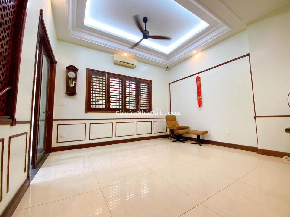 Hàng hiếm, Lô góc, đường rộng như phố, vỉa hè PL Trung Kính, KD cực đỉnh, DT 65m, MT 6.8m, 15.2 tỷ Hàng hiếm, Lô góc, đường rộng như phố, vỉa hè PL Trung Kính, KD cực đỉnh, DT 65m, MT 6.8m, 15.2 tỷ