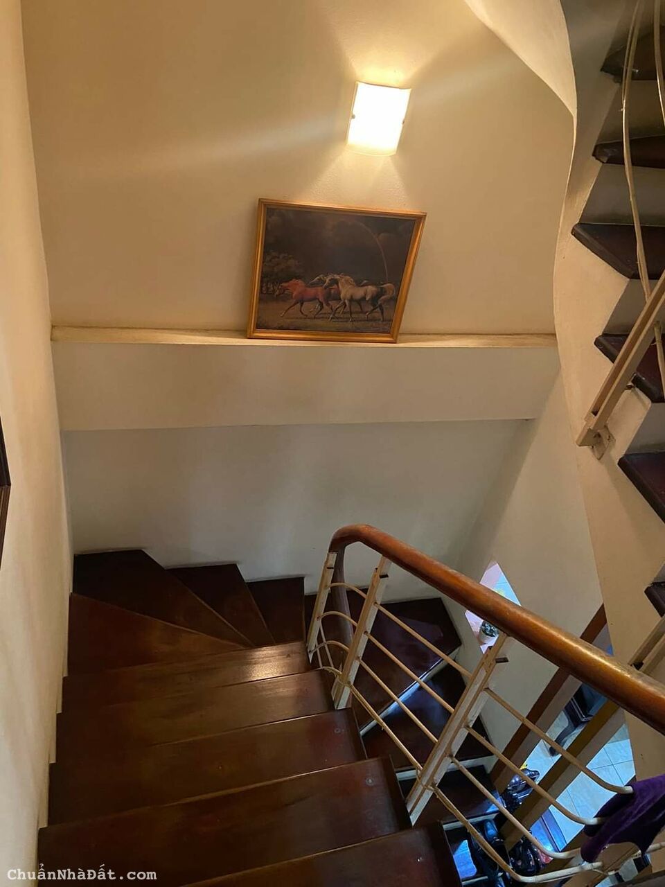 Cực gần phố, KD bất chấp, ô tô tránh, vỉa hè 2 bên, TT quận Cầu Giấy, 45m x 5 tầng, giá 9.3 tỷ