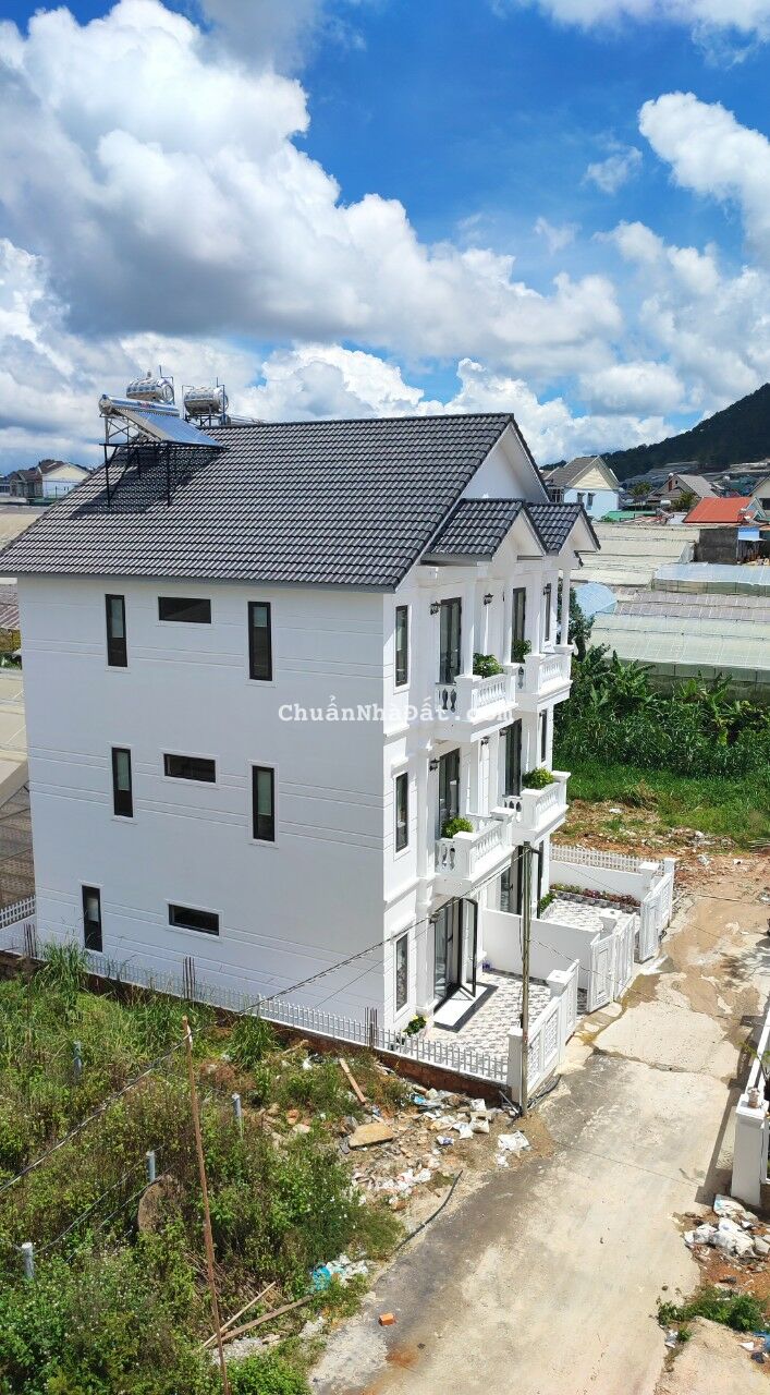 Nhà Nguyễn Hữu Cầu - Phường 12 - Đà Lạt - 300 m2 - 5 Tỷ 8 - Thích hợp định cư