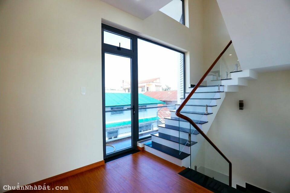 Bán Villa mới hoàn thiện Xô Viết Nghệ Tĩnh Phường 7 Tp Đà Lạt