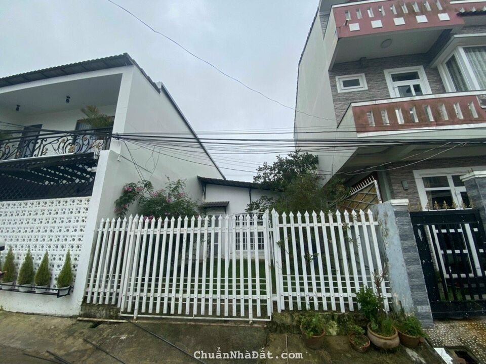 Bán lô đất tặng Nhà Đường Ô TÔ Ngô Thì Sĩ Phường 4 Đà Lạt