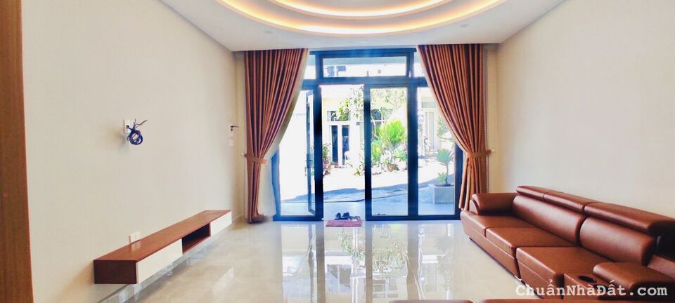 Bán Nhà Đẹp ở Ngay Vị trí Đắc Địa Dân Trí Cao, ngay khu Ananda, Phường 8, Đà Lạt