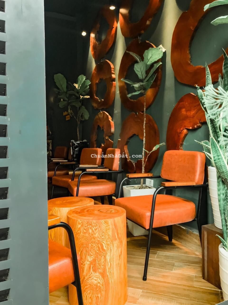 Bán Khách Sạn ở Nguyễn Văn Trỗi, Giá Chỉ 25 Tỷ, Ngay trung tâm phường 1, Đà Lạt