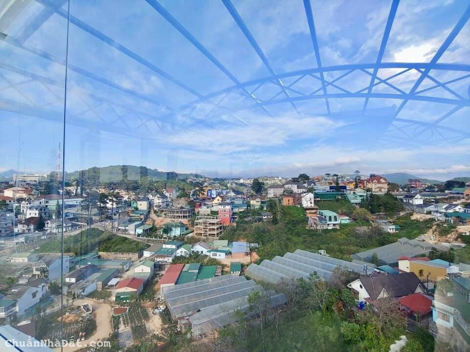 Bán Khách Sạn 3 Sao Ngay Trung Tâm Tp.Đà Lạt với vị trí thuận lợi, doanh thu cao
