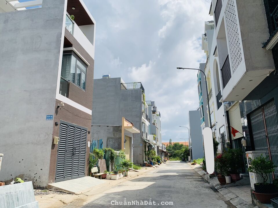 Bán Đất HXH Hồ Văn Long Ngay Chung Cư Lê Thành 56m2 Giá Tốt 2.4 Tỷ LH: 0813123205 Bán Đất HXH Hồ Văn Long Ngay Chung Cư Lê Thành 56m2 Giá Tốt 2.4 Tỷ LH: 0813123205