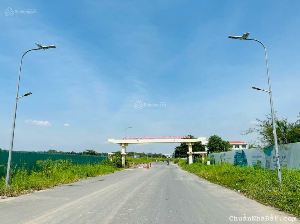 Bán đất KDC ven sông Bộ Công An DT 12 x 27m giá từ 52tr/m2 sổ hồng hoàn công, LH 0909389579 Bán đất KDC ven sông Bộ Công An DT 12 x 27m giá từ 52tr/m2 sổ hồng hoàn công, LH 0909389579