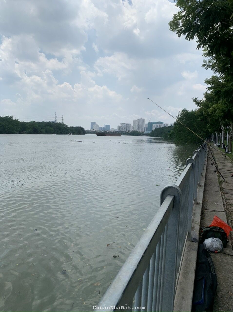 Bán Gấp lô đất 6x25 giá 14 tỷ lh 0909389579