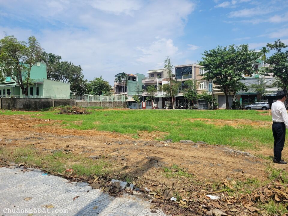 Lô đất cuối cùng mặt tiền CMT8 bao phí chuyển nhượng cho khách thiện chí