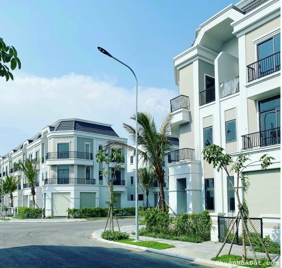 Nhà phố liền kề 1 trệt 2 lầu Nhà phố liền kề 1 trệt 2 lầu