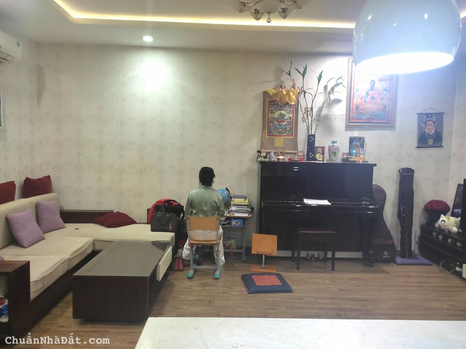 BÁN CHCC TIMESCITY 83M2- 2 NGỦ,FULL NỘI THẤT, SDCC