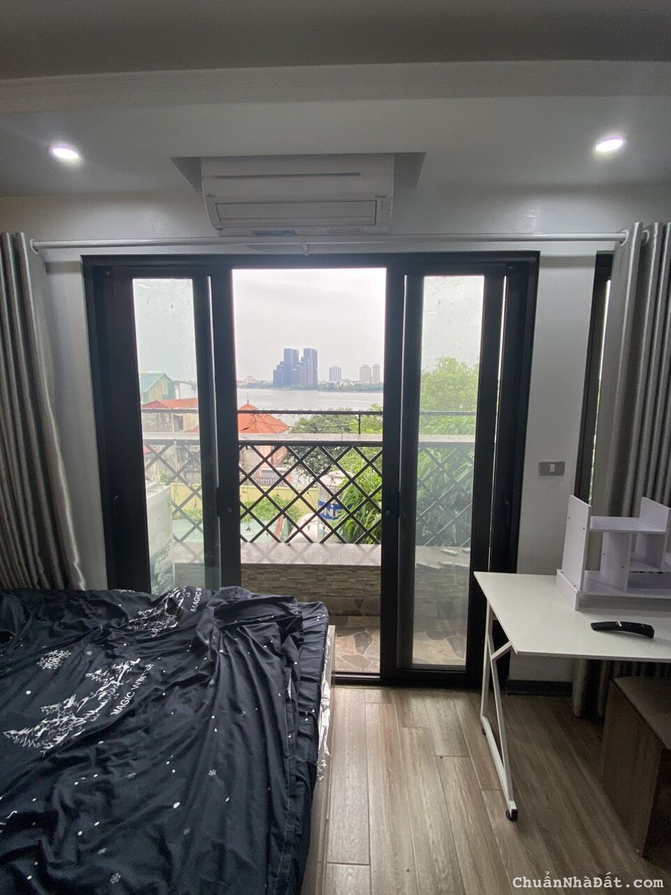 Cho thuê Căn Apartment giá rẻ tại Ngõ 193 Trích Sài, Tây Hồ. View hồ bất tận. Chỉ 6tr Cho thuê Căn Apartment giá rẻ tại Ngõ 193 Trích Sài, Tây Hồ. View hồ bất tận. Chỉ 6tr