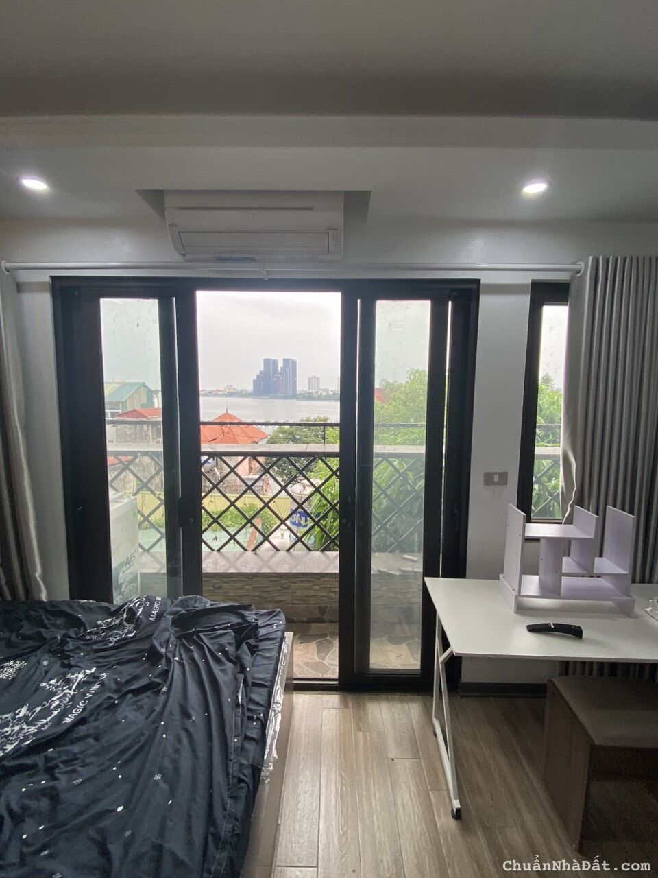 Cho thuê Căn Apartment giá rẻ tại Ngõ 193 Trích Sài, Tây Hồ. View hồ bất tận. Chỉ 6tr Cho thuê Căn Apartment giá rẻ tại Ngõ 193 Trích Sài, Tây Hồ. View hồ bất tận. Chỉ 6tr