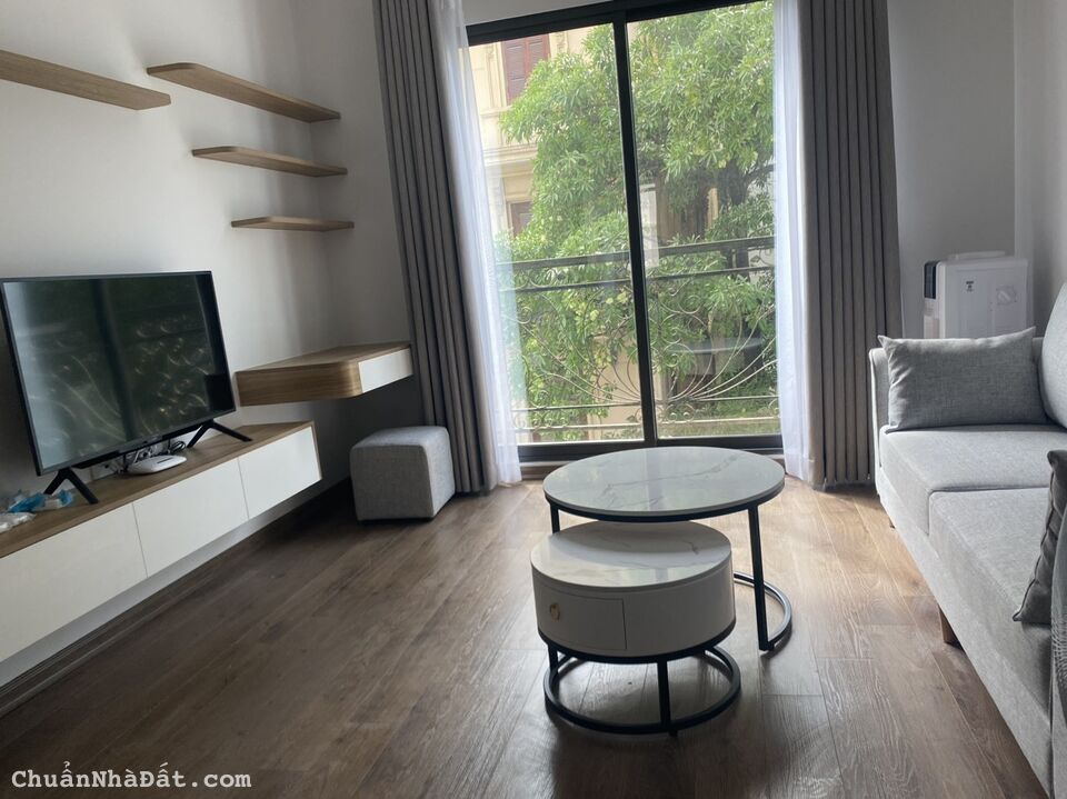 Căn hộ 1 ngủ cho thuê Linh Lang. Chỉ 13 triệu, ngay phố Phan Kế Bính, Đào Tấn, Kim Mã Thượng Căn hộ 1 ngủ cho thuê Linh Lang. Chỉ 13 triệu, ngay phố Phan Kế Bính, Đào Tấn, Kim Mã Thượng