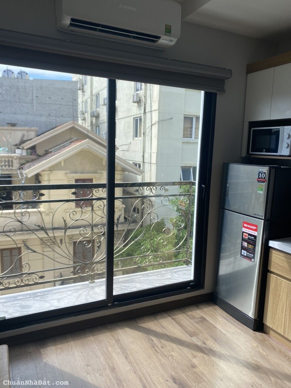 Cho thuê căn hộ cực Vip Phố Linh Lang. Rộng rãi View mặt tiền cực thoáng. Chỉ 13 tr Cho thuê căn hộ cực Vip Phố Linh Lang. Rộng rãi View mặt tiền cực thoáng. Chỉ 13 tr