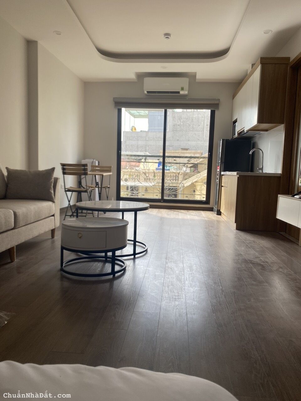 Cho thuê căn hộ cực Vip Phố Linh Lang. Rộng rãi View mặt tiền cực thoáng. Chỉ 13 tr Cho thuê căn hộ cực Vip Phố Linh Lang. Rộng rãi View mặt tiền cực thoáng. Chỉ 13 tr