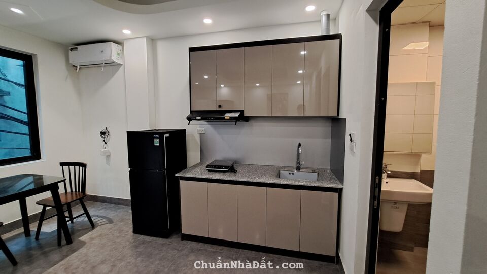 Cho thuê căn hộ Phố Đội Cấn, Ba Đình Dt 36m2. Full nội thất đỉnh, nhà mới tinh. Chỉ 7.5tr