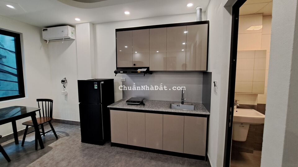 Cho thuê căn hộ Phố Vạn Phúc, Ba Đình Dt 36m2. Full nội thất xịn sò, nhà mới tinh. Chỉ 7.5tr